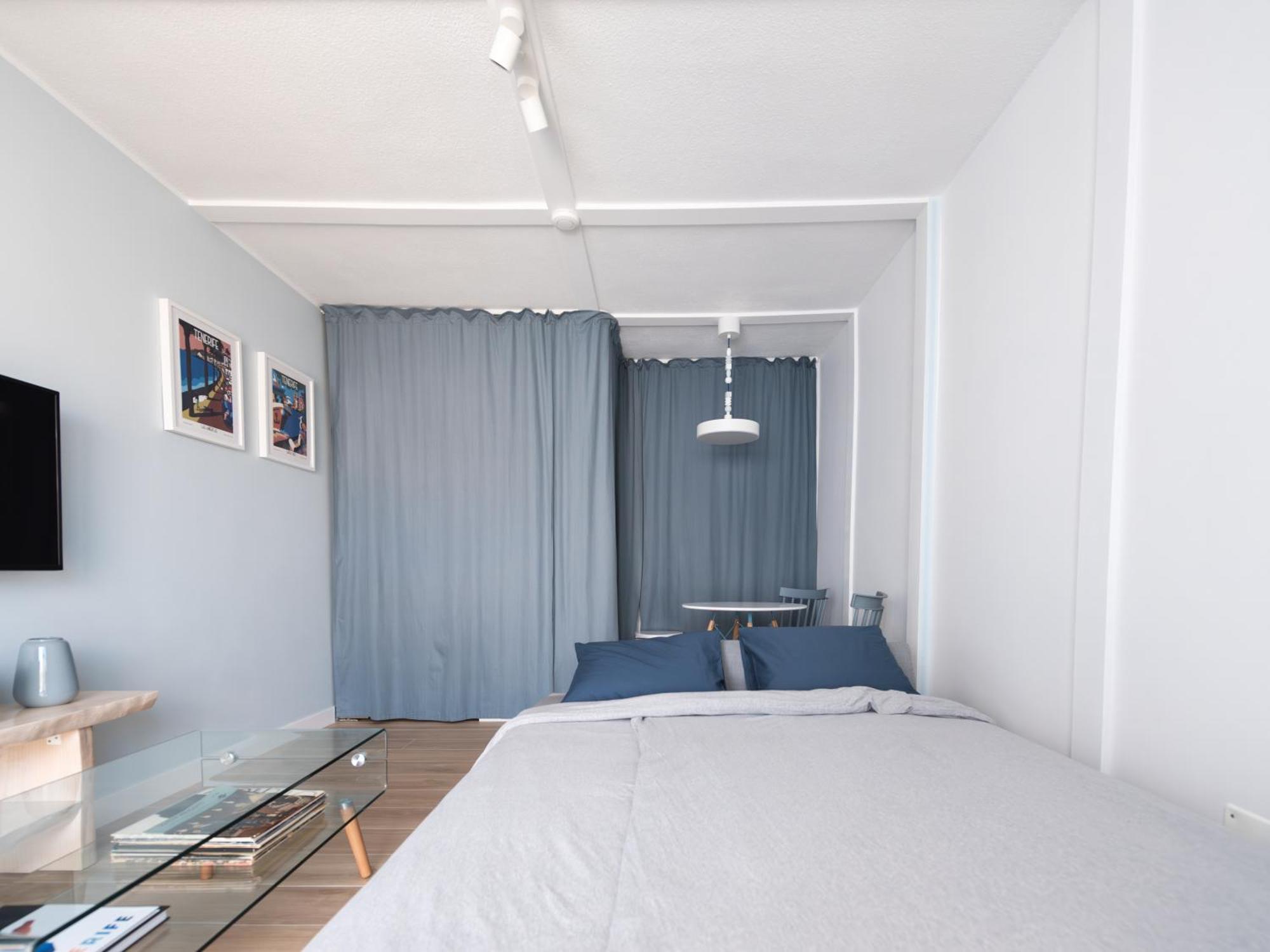 Wow With Private Jacuzzi And 2 Terraces In Christianos Apartment *