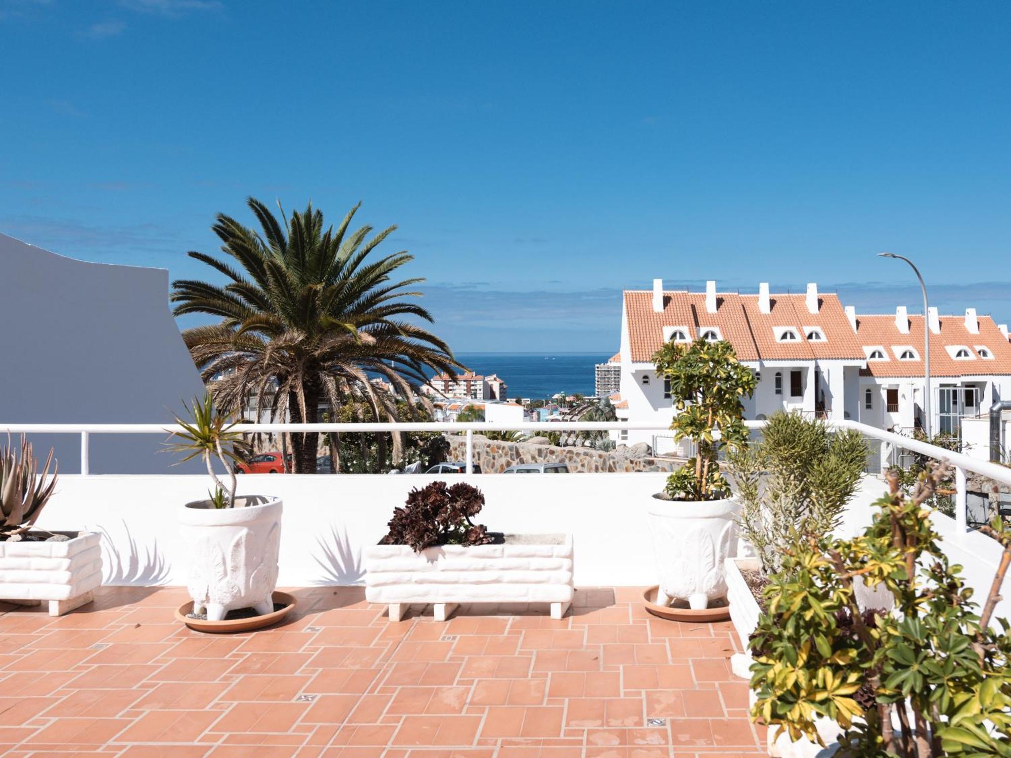 Apartment Wow With Private Jacuzzi And 2 Terraces In Christianos *